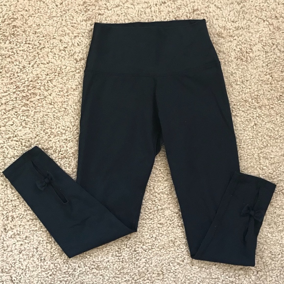 American Eagle Outfitters Pants - Aerie | Chill 7/8 Black Bow Leggings